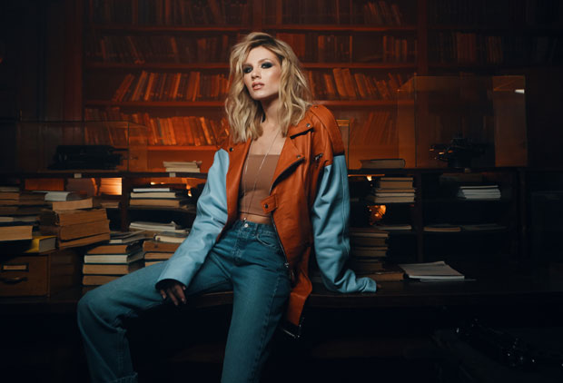 Невена Божовић објавила баладу Нестајем са ветром: За мир и спокој вреди  жртвовати све (ВИДЕО)